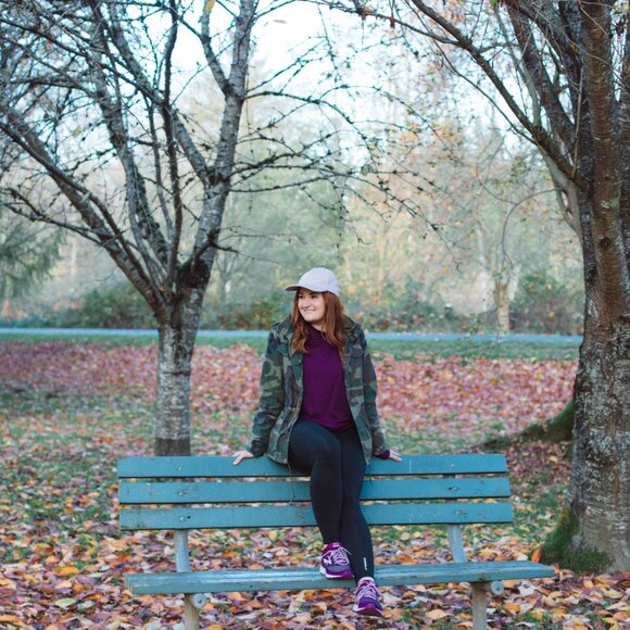 ⬇️ Brooks Running Dash Hoodie in Burgundy Size Medium - Picture 3 of 8